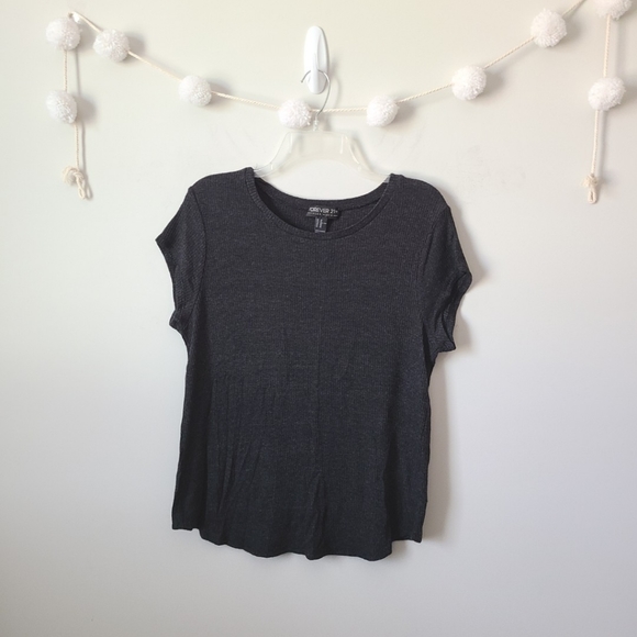 Forever 21 Gray Knit Short Sleeve Tee Shirt Size 2X - Picture 1 of 7